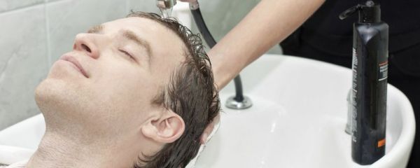 男人天天洗头好吗 洗头发的正确方法 如何正确洗头发