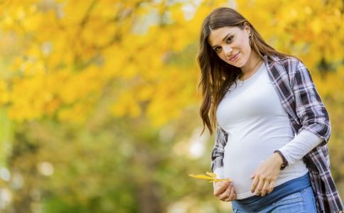 女性分娩时注意什么 女性分娩的相关知识 分娩的时候应该注意什么