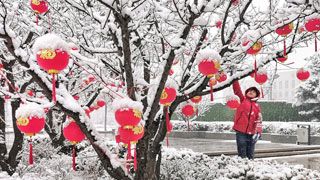 山西寿阳：牛年初雪 美不胜收 