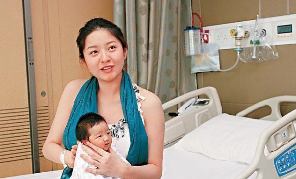 哺乳妈妈月子里养成这4个健康饮食习惯，产后恢复快，奶水充足