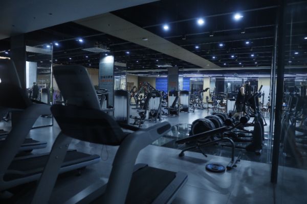 衢江區(qū)擼鐵健身房什么價(jià)格,健身房