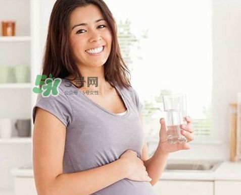 孕期為什么會(huì)水腫？孕期手腳腫怎么辦？