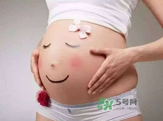 孕期為什么會(huì)水腫？孕期手腳腫怎么辦？