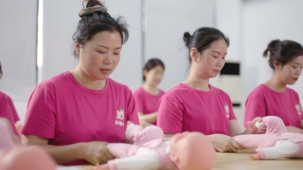 月嫂服務(wù)范圍和具體內(nèi)容（月嫂要做的基本工作有哪些）