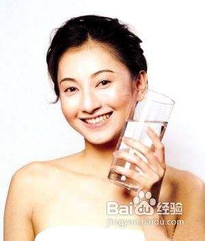 冬季嘴唇干裂怎么办，对付有妙招