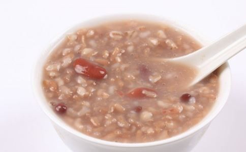 坐月子如何飲食 坐月子吃什么 坐月子吃什么比較好