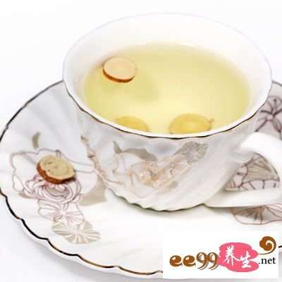 取甘草10克，茶叶5克，食盐8克，配水1000毫升