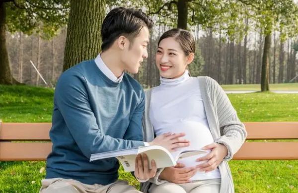 撫摸胎教有哪些手法?(撫摸胎教的正確手法)