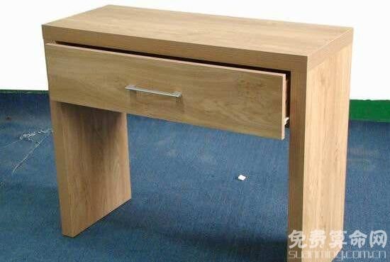夢(mèng)見書桌壞了是不詳之兆，最近的生活開銷會(huì)變大