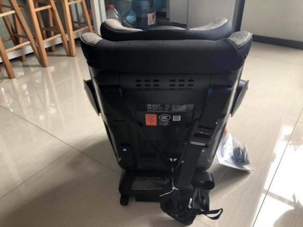 兒童安全座椅