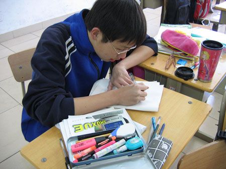 香味文具含有毒化學物質(zhì)可能危害孩子健康(圖)