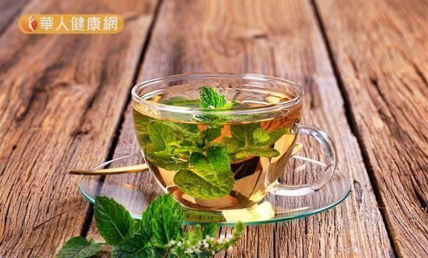 年后甩掉肚子肥油，DIY「中药油切绿茶」助减脂