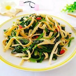 菠菜拌豆皮的做法[图]