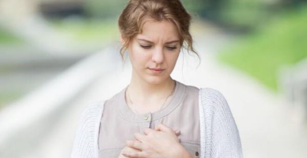 女人乳房痛的原因有哪幾種癥狀 女人乳房疼怎么回事 女人乳房痛的原因