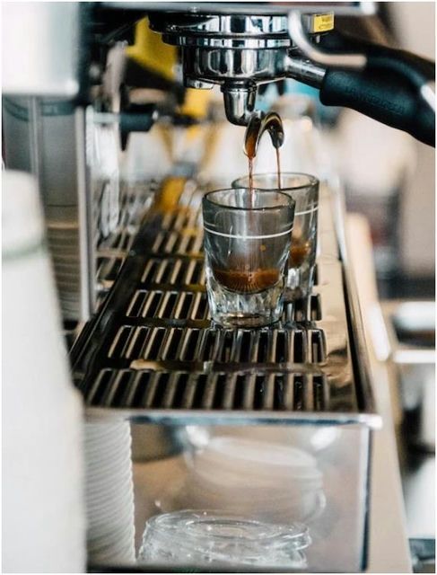 享受雀巢咖啡瓶装，轻松掌控热量，畅享健康生活