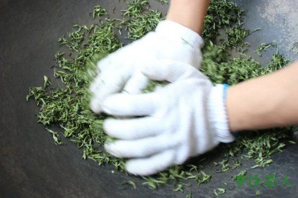 绿茶制作工艺流程，绿茶制作五大步骤(生产流程工艺)