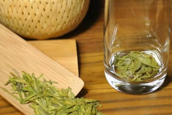 绿茶配什么喝最好，柠檬/蜂蜜/枸杞/菊花