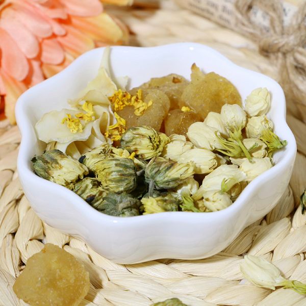 6款养生养心的花草茶，茉莉花茶醒神减压，莲心绿茶清热排毒