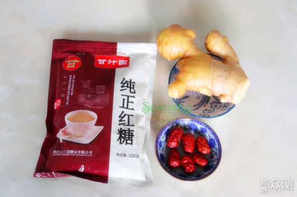 小寒时节多喝生姜红糖茶，驱寒暖胃，增强食欲_新浪众测