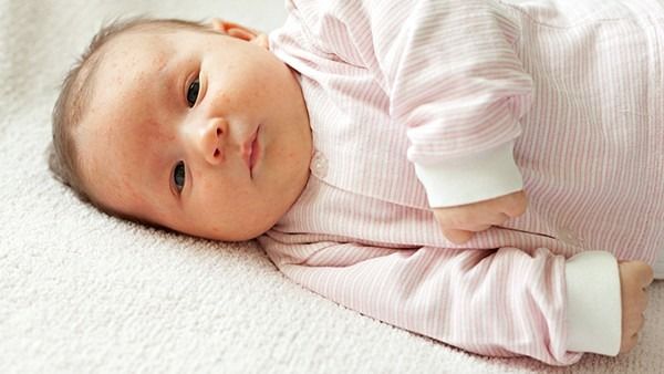 母乳喂養(yǎng)自然之選，寶寶健康成長(zhǎng)的黃金法則