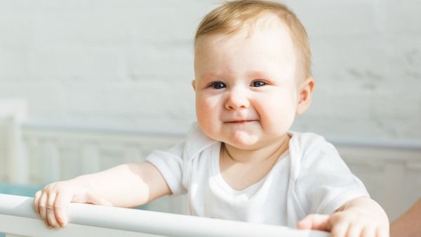母乳喂養(yǎng)自然之選，寶寶健康成長(zhǎng)的黃金法則