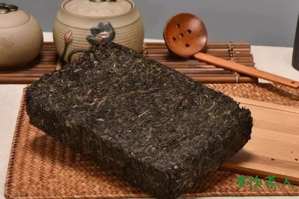 黑茶的9大功效，促進(jìn)消化/潤腸通便/降三高(適合飲用黑茶的人)