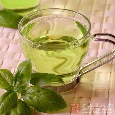 綠茶減肥方法詳解：正確飲用綠茶的減肥效果及注意事項(xiàng)