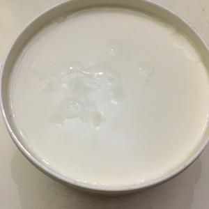 自制健康酸奶的做法 步驟2