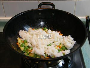 雜蔬炒飯——健康素食的做法 步驟5