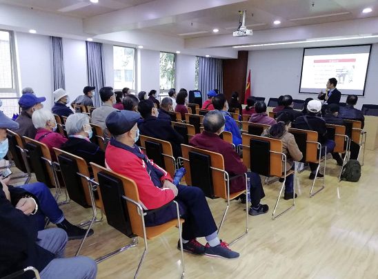 國際城社區(qū)開展中老年人秋冬季健康防護(hù)健康知識講座