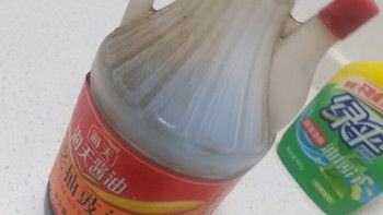 厨房去油污神器：绿伞抽油烟机清洁剂