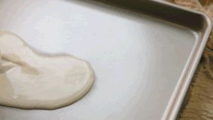 廣東腸粉有四大門派，它是第五大：冰皮腸粉！Q彈冰涼，夏日必備！的做法 步驟2