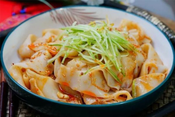 一无是处？专家揭凉皮“营养真相”：你吃进去的大概只有热量了