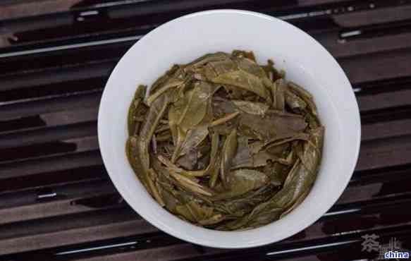 普洱茶渣的妙用与处理 ：如何充分利用茶渣并避免浪费