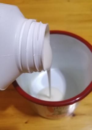 21秒自制健康酸奶的做法 步骤2