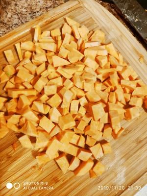 『留學(xué)生菜譜』冬日雜蔬湯·富含維生素(每餐200卡)的做法 步驟4