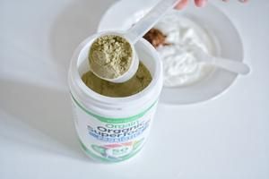 superfoods 可可酸奶燕麥碗(健康早餐)的做法 步驟2