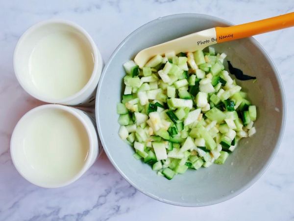 純奶手撕吐司的做法 步驟1
