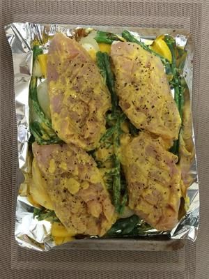 【减脂增肌】超级食谱之咖喱烤鸡胸佐清新薄荷酸奶酱 Superfood chicken curry by Jamie Oliver的做法 步骤3