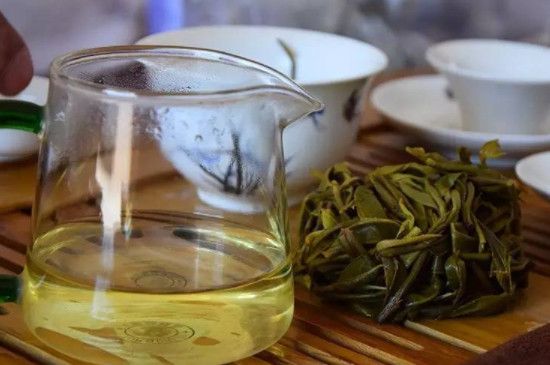 普洱茶全是碎渣没叶子，普洱茶泡开后都是碎渣