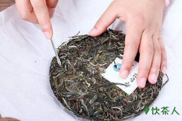 饼茶如何敲开，压缩的饼茶怎么分开