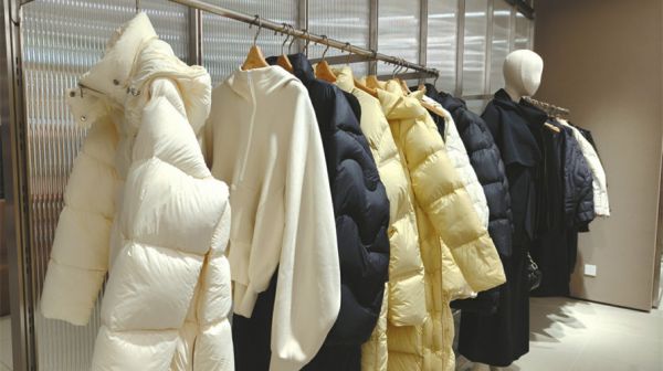 入冬降温，如何挑选一件合格的羽绒服？