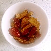 秋季瘦身養(yǎng)顏冬瓜紅棗糊（豆?jié){機版）的做法圖解2