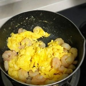虾仁炒蛋的做法步骤 第5步