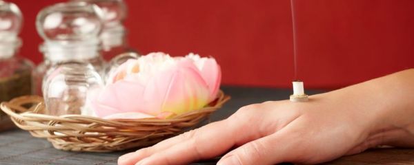 艾炙肚子能减肥吗 艾灸能减肥吗 中医减肥的方法