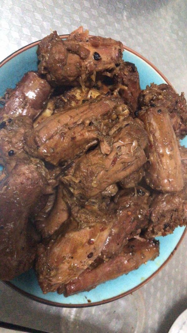 麻辣鸭脖的做法