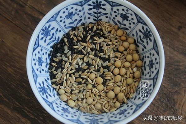 減脂時(shí)期這樣喝豆?jié){，比牛奶好喝營(yíng)養(yǎng)，熱量低飽腹感強(qiáng)，早餐必備