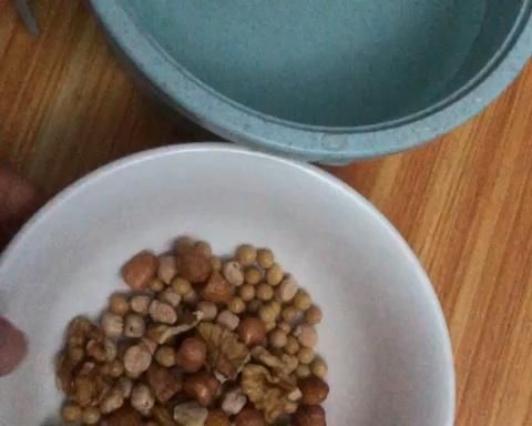 純奶手撕吐司的做法 步驟1