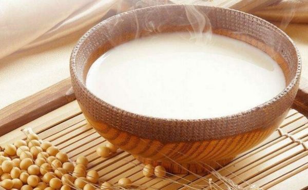 豆?jié){的養(yǎng)生功效有哪些？豆?jié){的養(yǎng)生食譜有哪些？(1)