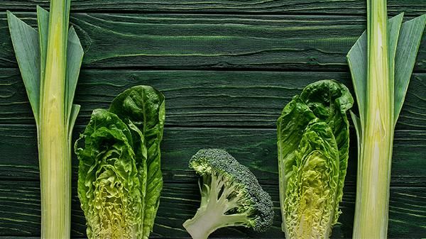 哪些食物可以利尿消腫　這十二種蔬菜排毒效果好